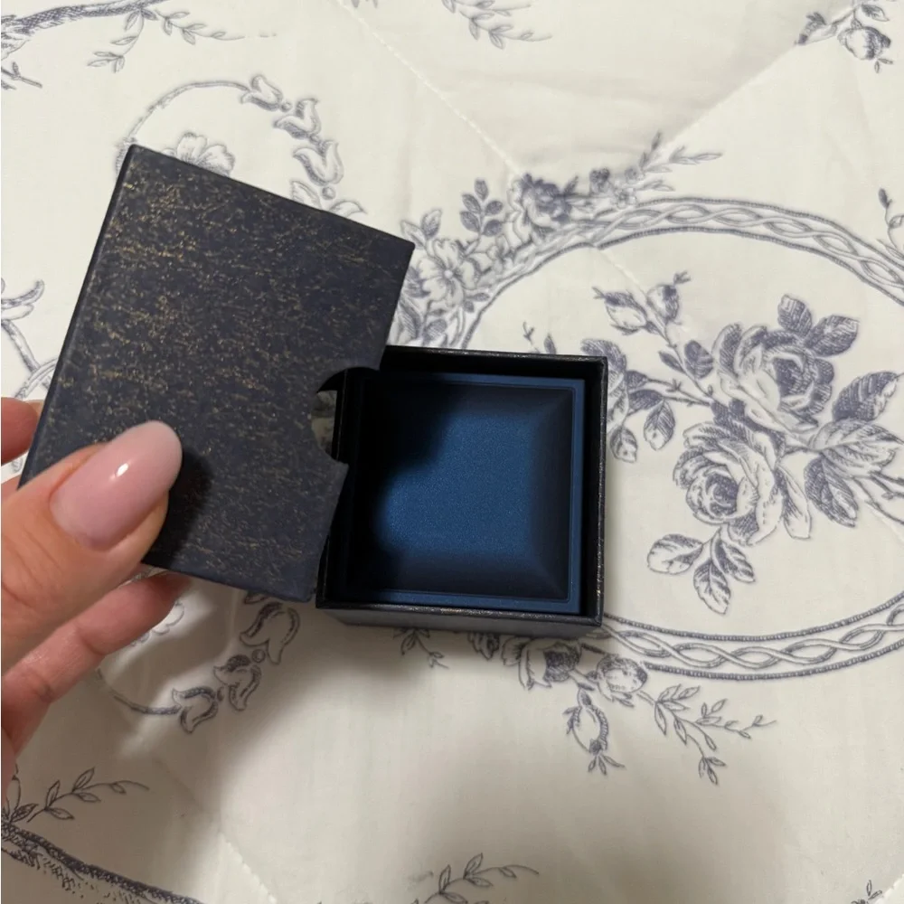 Elegant Black Jewelry Box